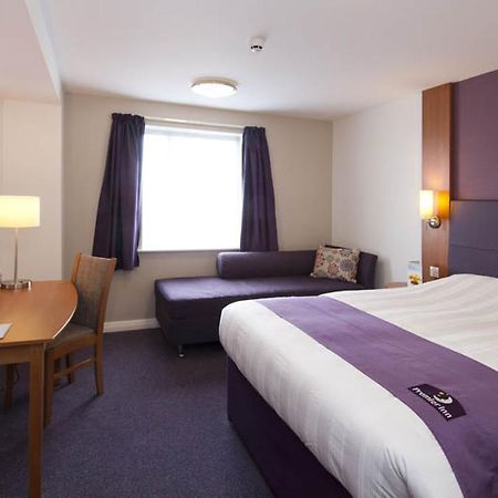 Premier Inn Norwich - Broadlands Park Екстериор снимка