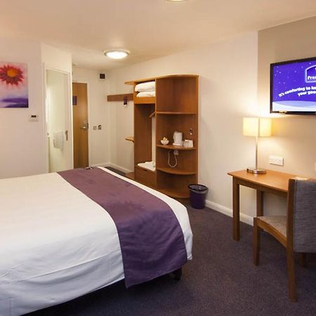 Premier Inn Norwich - Broadlands Park Екстериор снимка