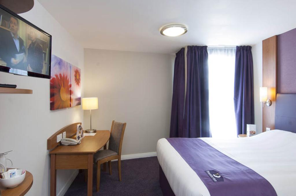 Premier Inn Norwich - Broadlands Park Стая снимка