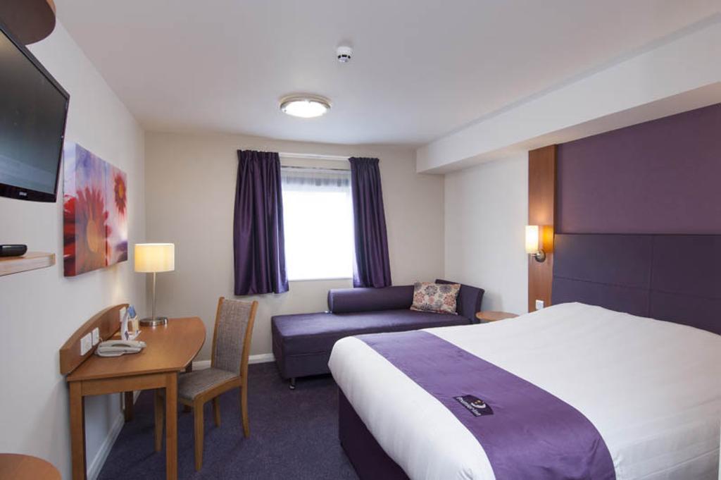 Premier Inn Norwich - Broadlands Park Стая снимка