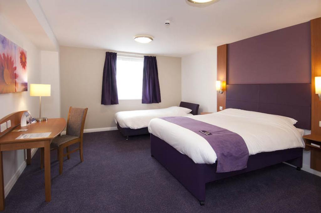 Premier Inn Norwich - Broadlands Park Стая снимка