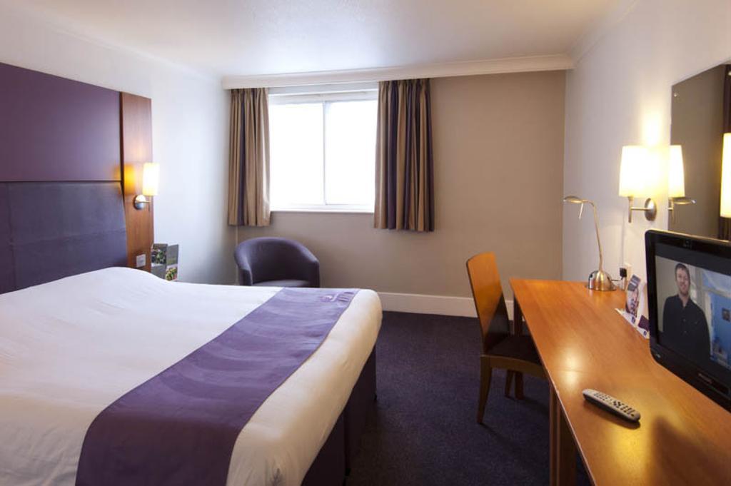 Premier Inn Norwich - Broadlands Park Стая снимка